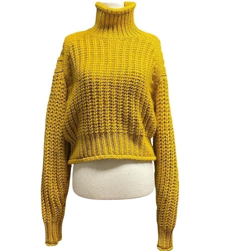 H&M Chunky Knit Cropped Turtleneck Sweater Size XS